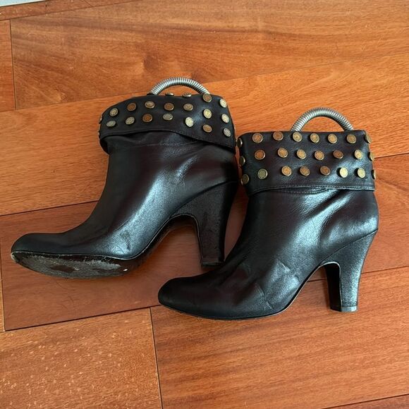 Marc by Jacobs Short Boots High Heels Leather Logo Studs 37.5 - Picture 4 of 9